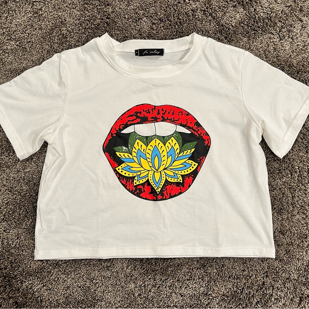 White graphic crop top